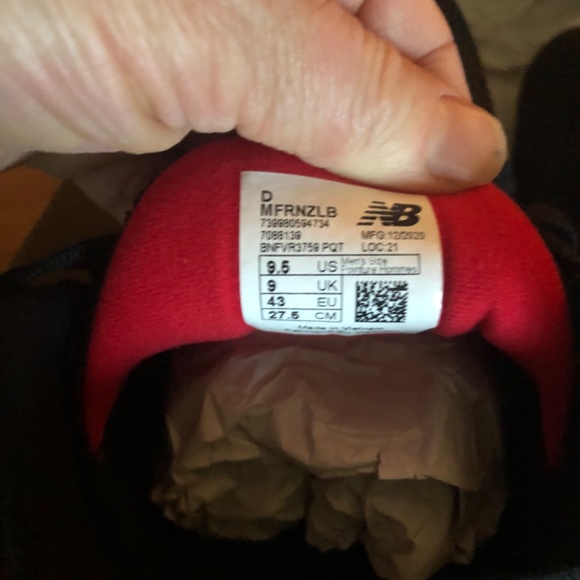 New Balance - Picture 2 of 2